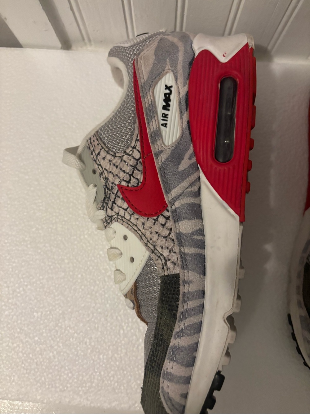 Nike Air Max Trainer in Grey, Red and White